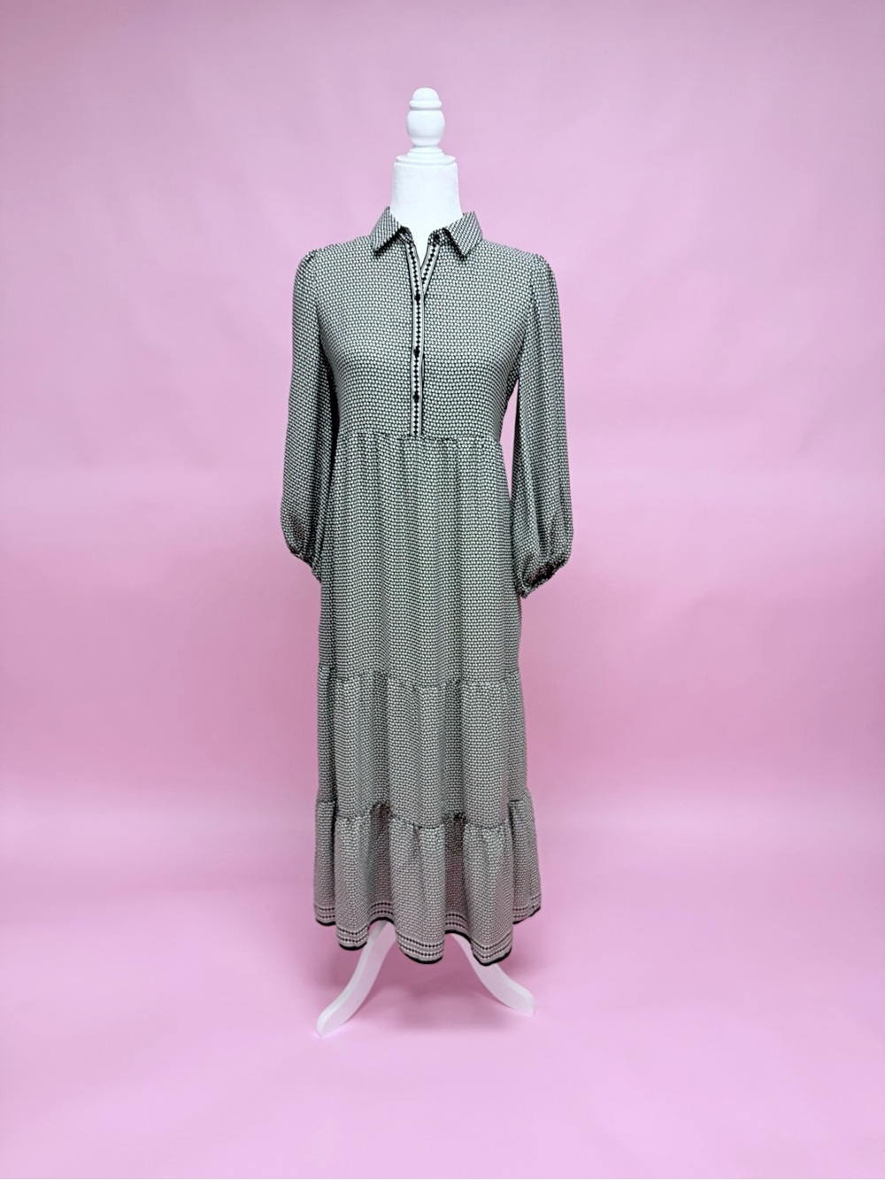 Max Studio London Long Sleeve Tiered Shirt Dress in Black and Ivory